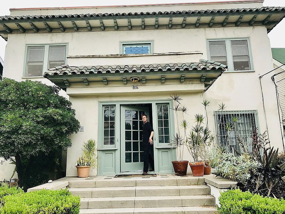 816-818 N La Fayette Park PL