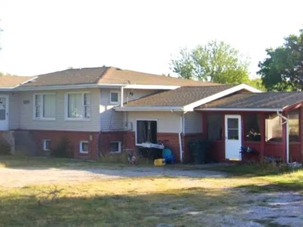 2205 N SHERIDAN AVE, North Platte, NE 69101