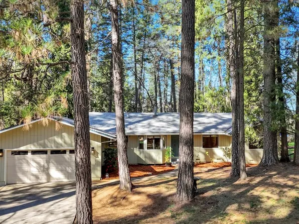 10856 Terrace Pines Ct, Grass Valley, CA 95945