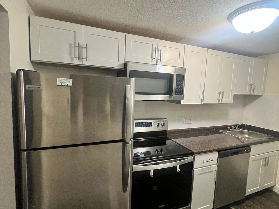 1st image of 116-122 Dustin St #5