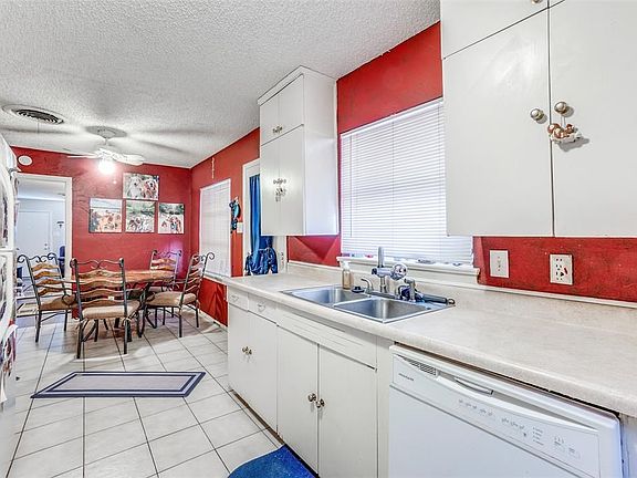 3rd image of 6727 Santa Anita Dr