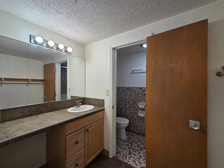 101 N Mission St — Photo 11