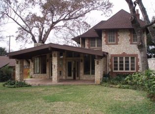 210 Ridgemont Ave, Terrell Hills, TX 78209