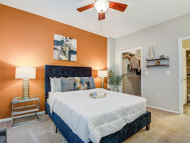 Village at Potomac Falls Apartment Homes — Photo 11
