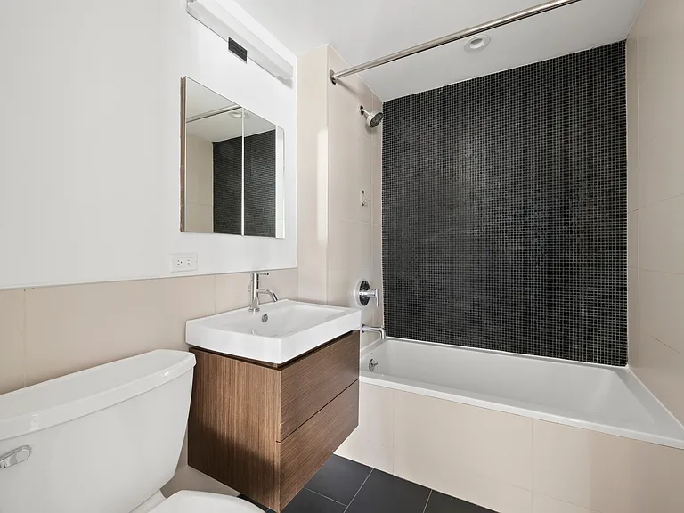 269 Washington Ave #4B — Photo 9
