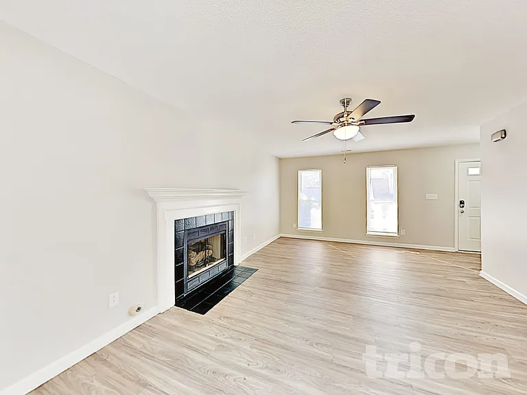 8009 Vermilion Dr — Photo 3