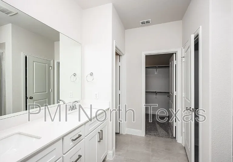 3006 Camellia St — Photo 14