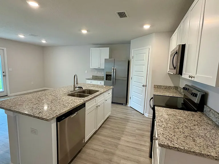 250 Boggy Creek Way — Photo 19