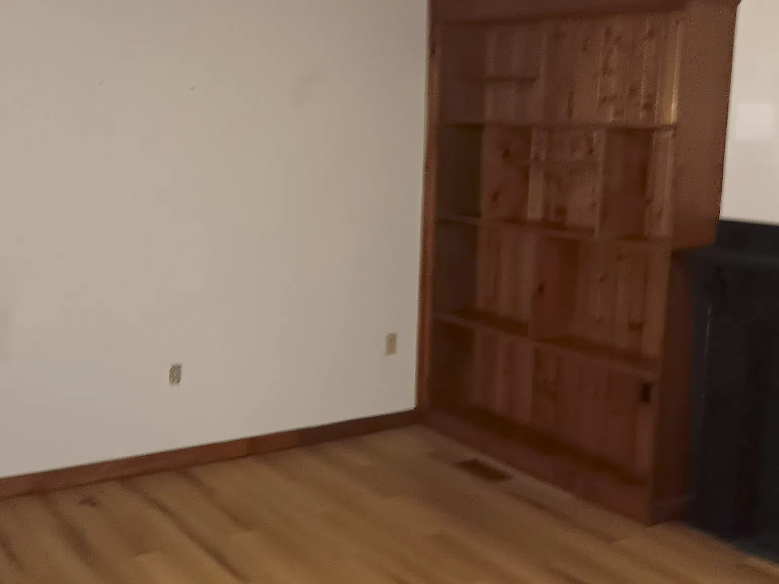 1 bed, 700 sqft, $800 — Photo 2