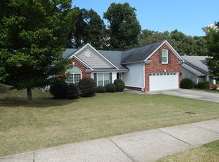 2593 Creek Station Dr, Buford, GA 30519