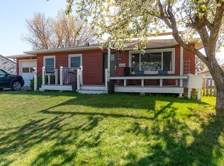 414 15th Ave W, Williston, ND 58801