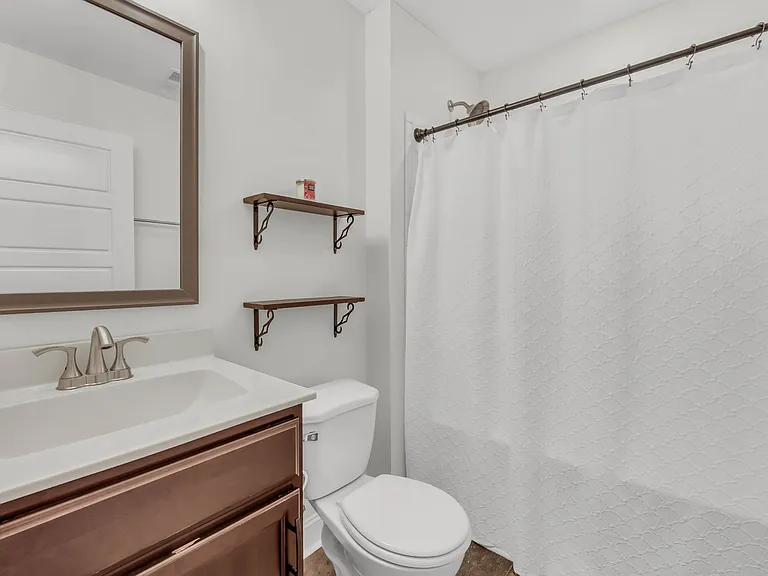 323 Crusaw Dr — Photo 23