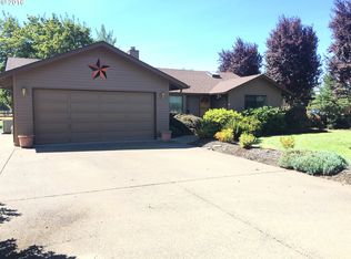 78566 Cedar Park Rd, Cottage Grove, OR 97424