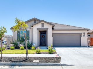 14167 W Middleton Ave, Kerman, CA 93630