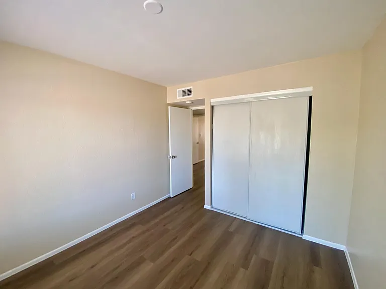 3137 W Campo Bello Dr — Photo 12