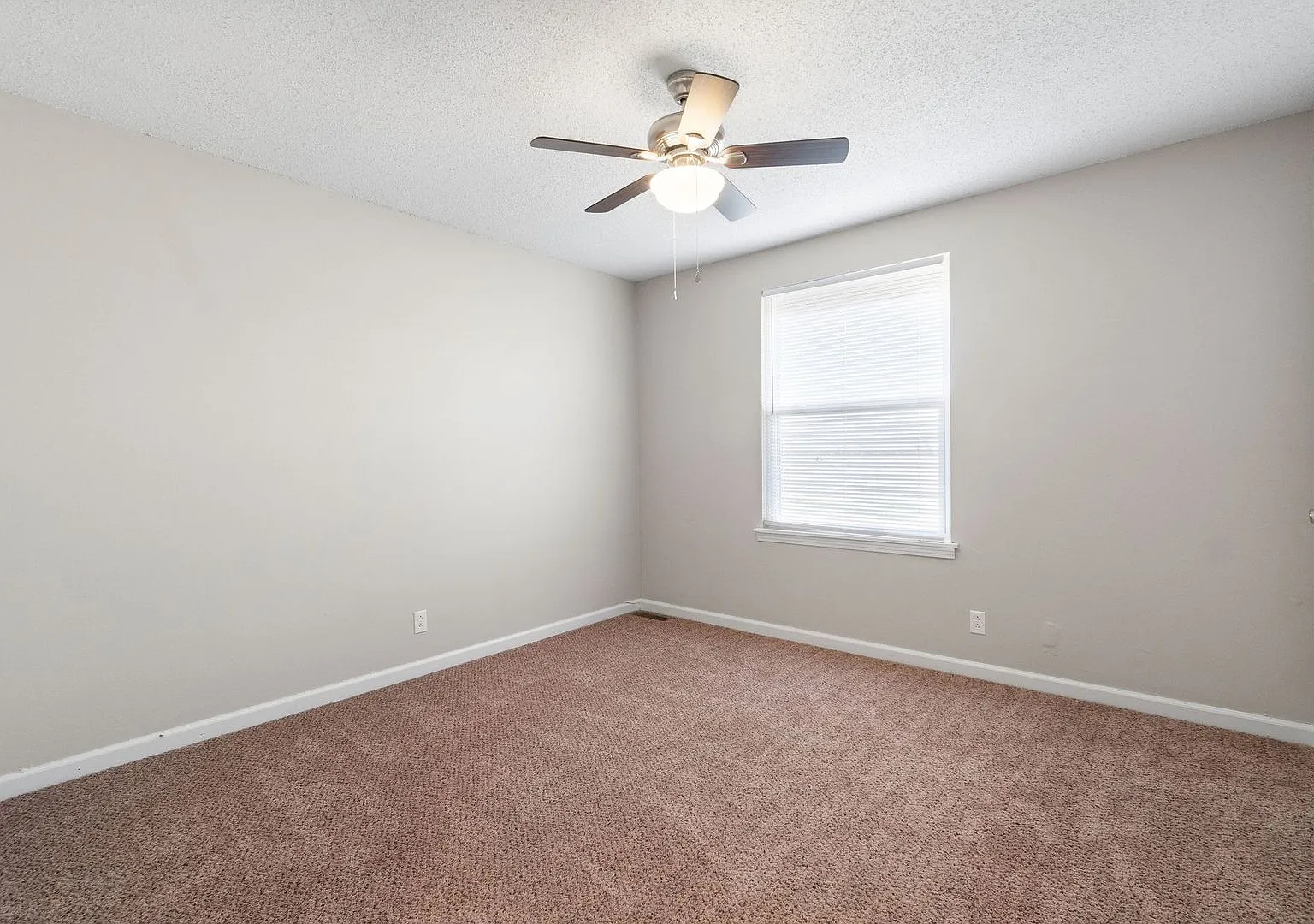 1231 Stateline Road — Photo 1