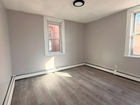 134 E Jersey St, Elizabethport, NJ