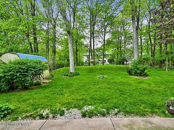3rd image of 118 Dorchester Dr