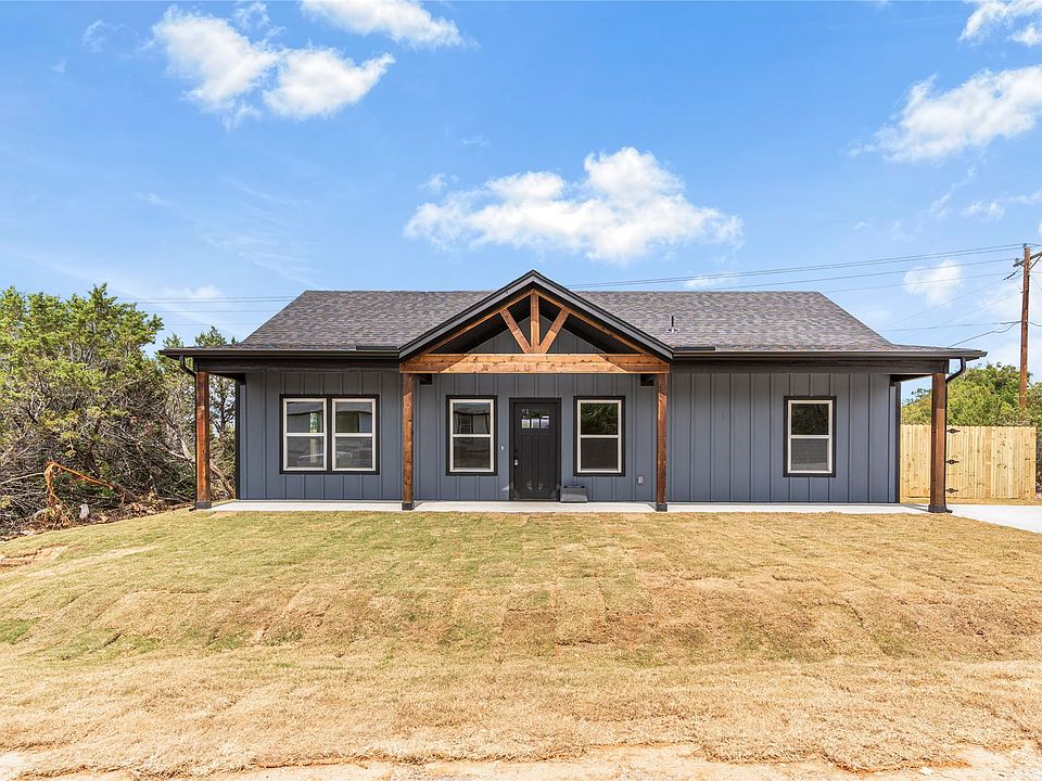 1st image of 3426 Sumac Dr