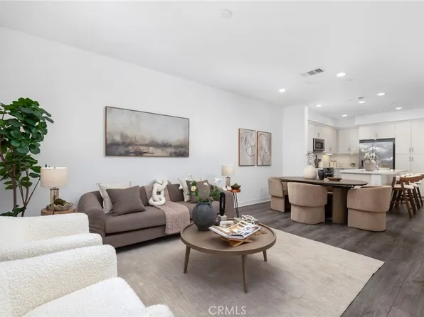 419 Falcon Pl, Covina, CA 91723