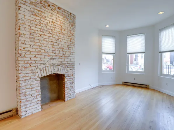 301 E St NE #Basement, Washington, DC 20319