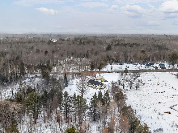 5th image of 313 East Road