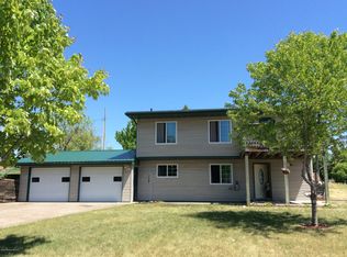 302 W Ash Ave, Frazee, MN 56544
