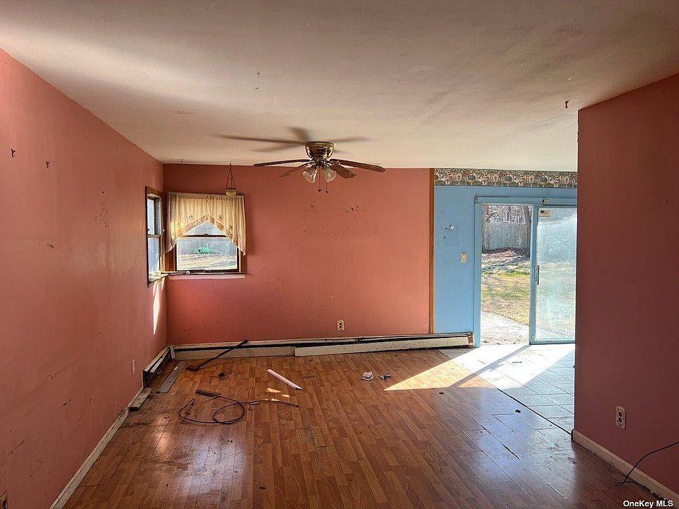 2nd image of 437 Raft Ave