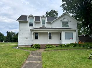 180 Martin St #1, Sharon, WI 53585