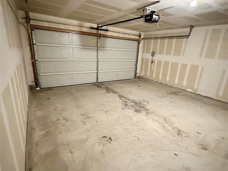 216 Windmill Palm Dr — Photo 28