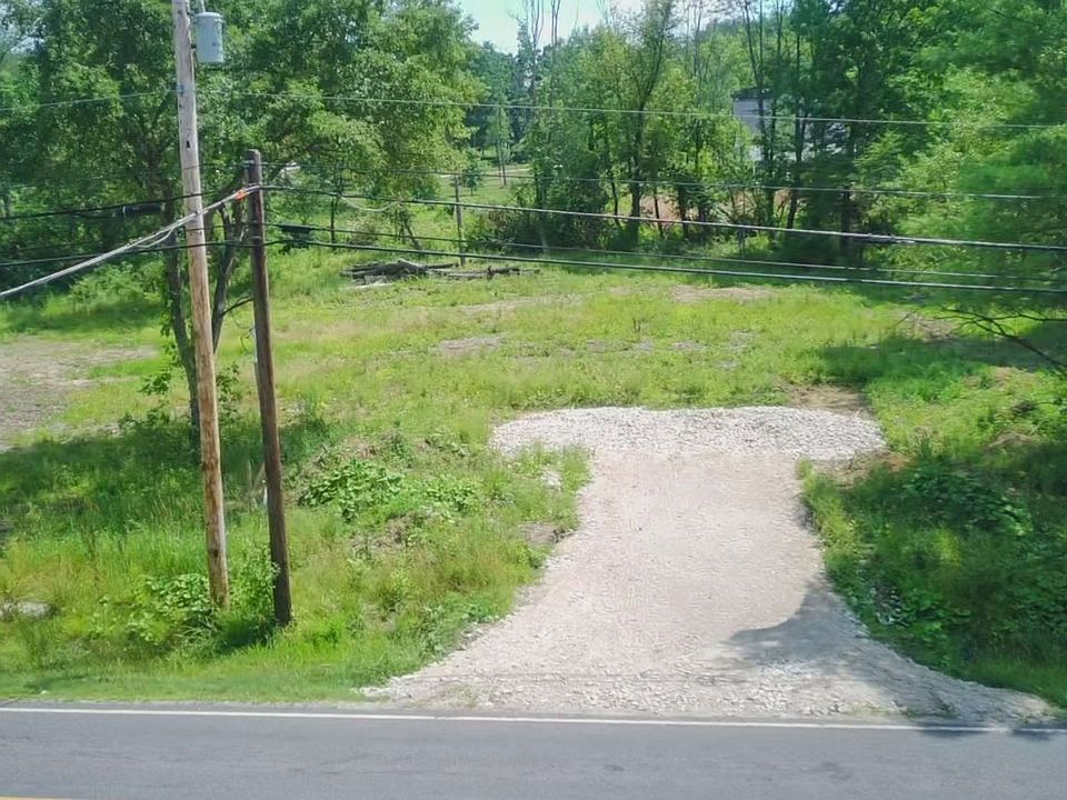 2nd image of 1362 Fixler Rd
