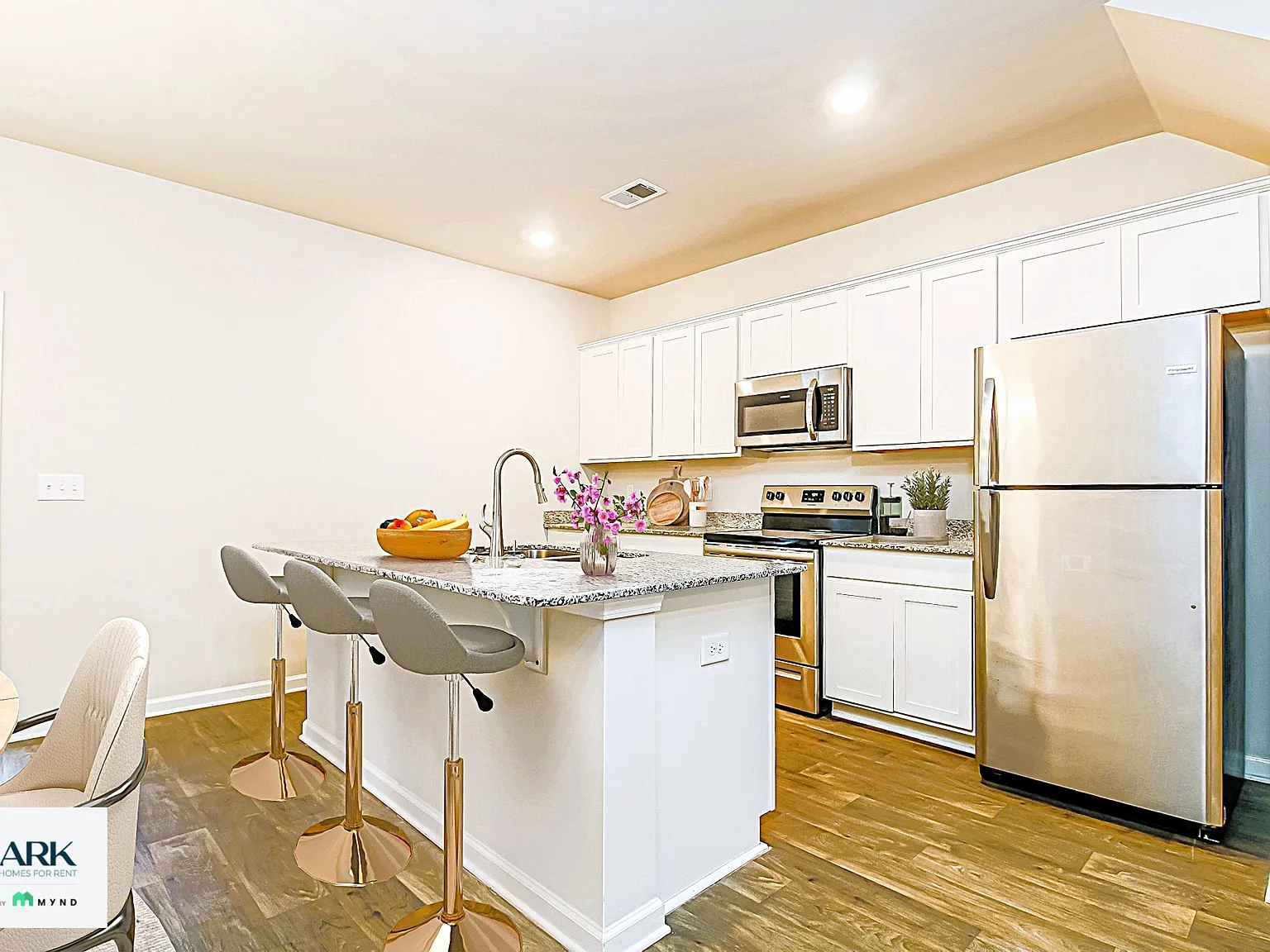 3 bed, 2.5 bath, 1428 sqft, $1,614 — Photo 4