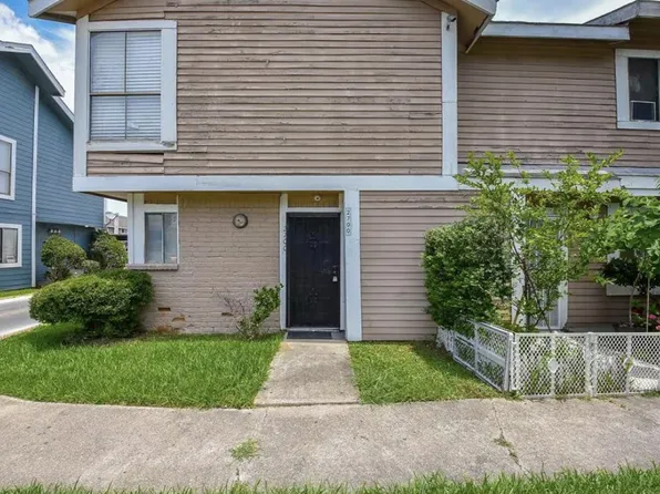 8405 Wilcrest Dr APT 2700, Houston, TX 77072
