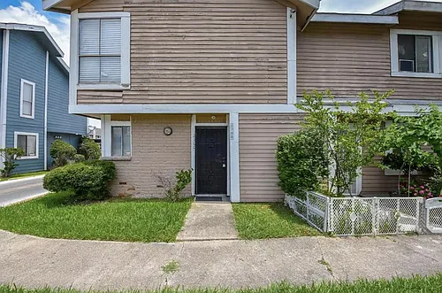 8405 Wilcrest Dr #2700 Photo 1