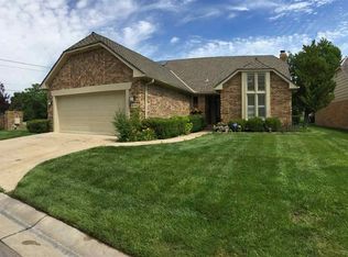 14400 E Tipperary Cir, Wichita, KS 67230