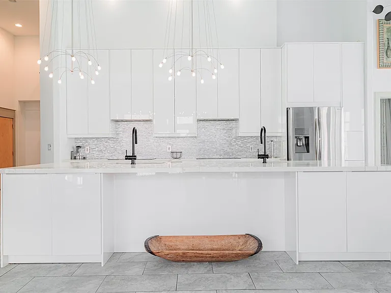 1901 Post Oak Blvd #4102 — Photo 10