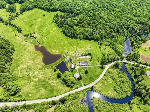 1524 Hekkla Rd, Muskoka Lakes, ON P0C 1J0