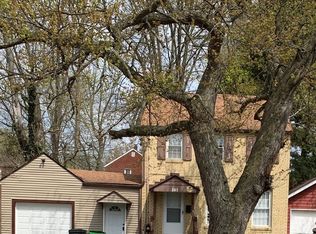 303 E Robinson Ave, Barberton, OH 44203