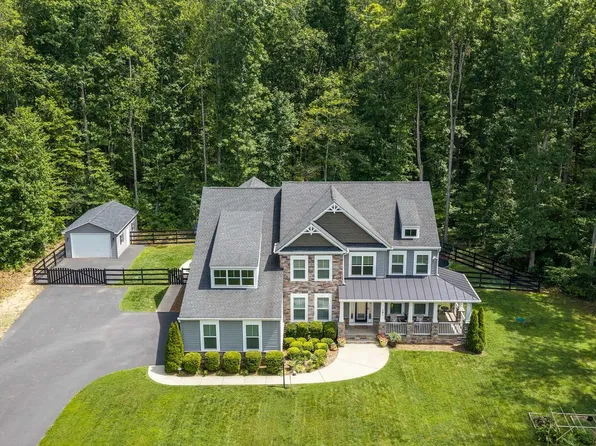 101 Snowy Egret Way, Fredericksburg, VA 22406