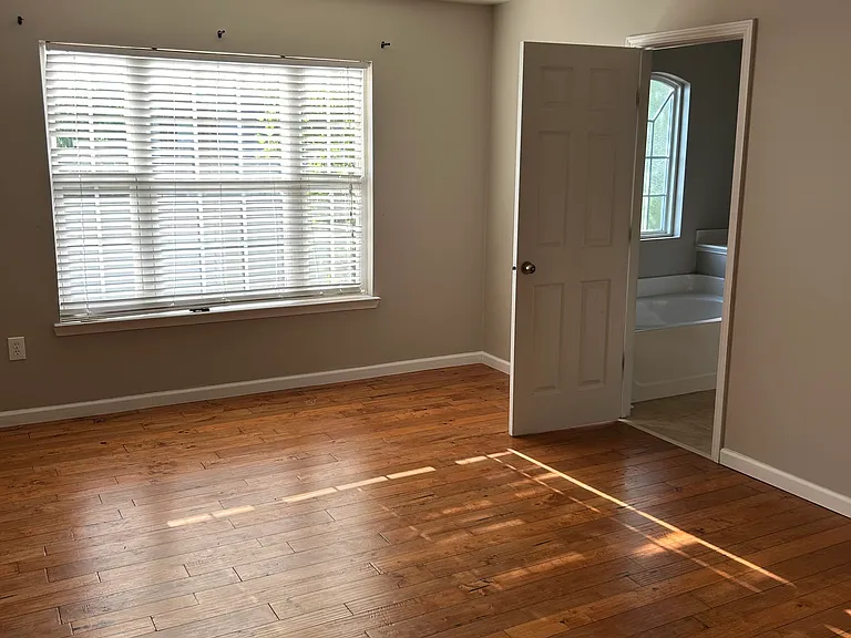 436 Lazy Creek Ln — Photo 13