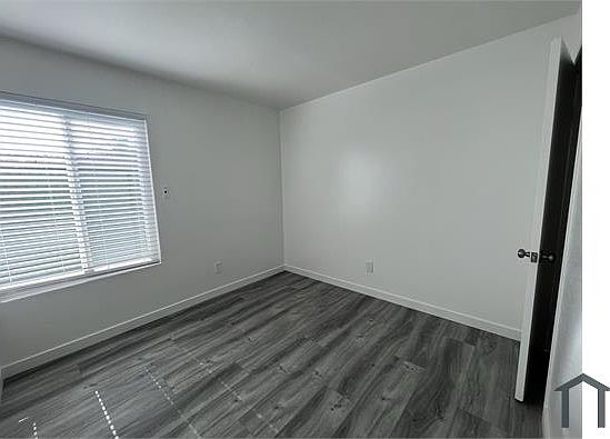 5th image of 127 Avenida De La Madrid #127