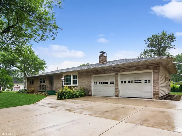 111 Sexton Ave, Porter, IN 46304