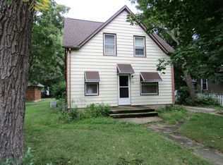 114 N Commerce St, Seneca, IL 61360
