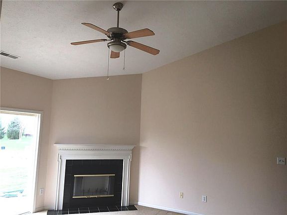 3rd image of 3821 Hornickel Dr