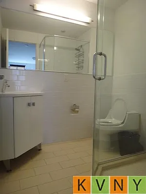 Rented by KVNY Soho | media 10