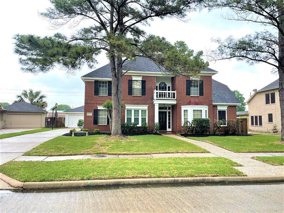 1st image of 18214 Knotty Green Dr