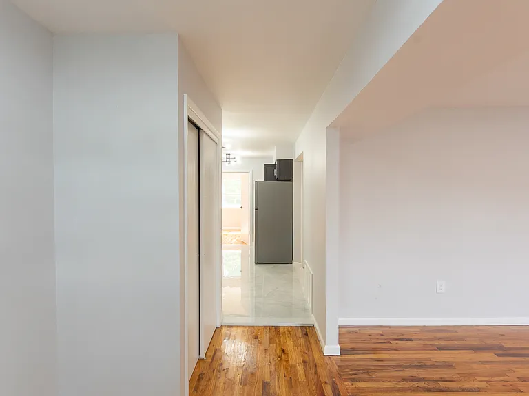 River Edge Apartments — Photo 56