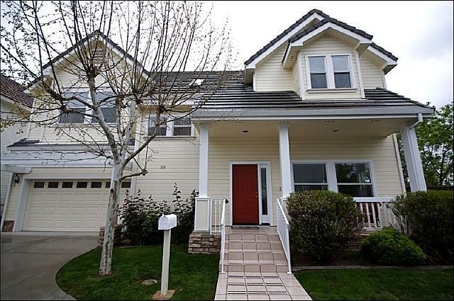1st image of 106 Serena Ct