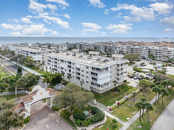 3rd image of 602 Shorewood Dr Unit 306