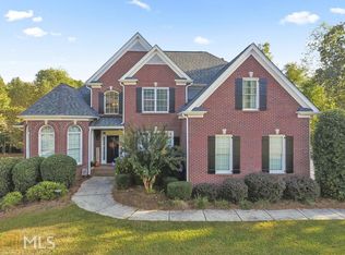 522 Hunting Hills Dr, Braselton, GA 30517